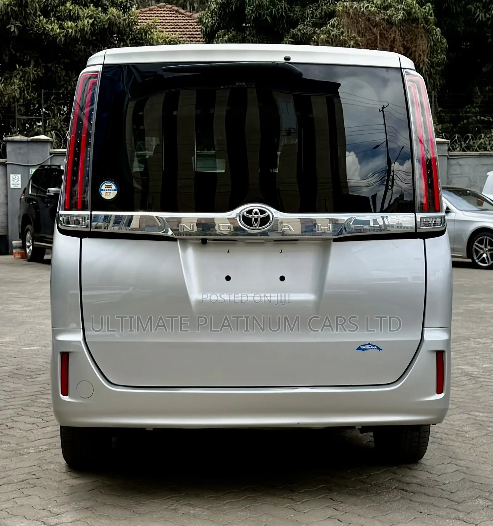 Toyota Noah 2.0 FWD (8 Seater) 2019 Silver