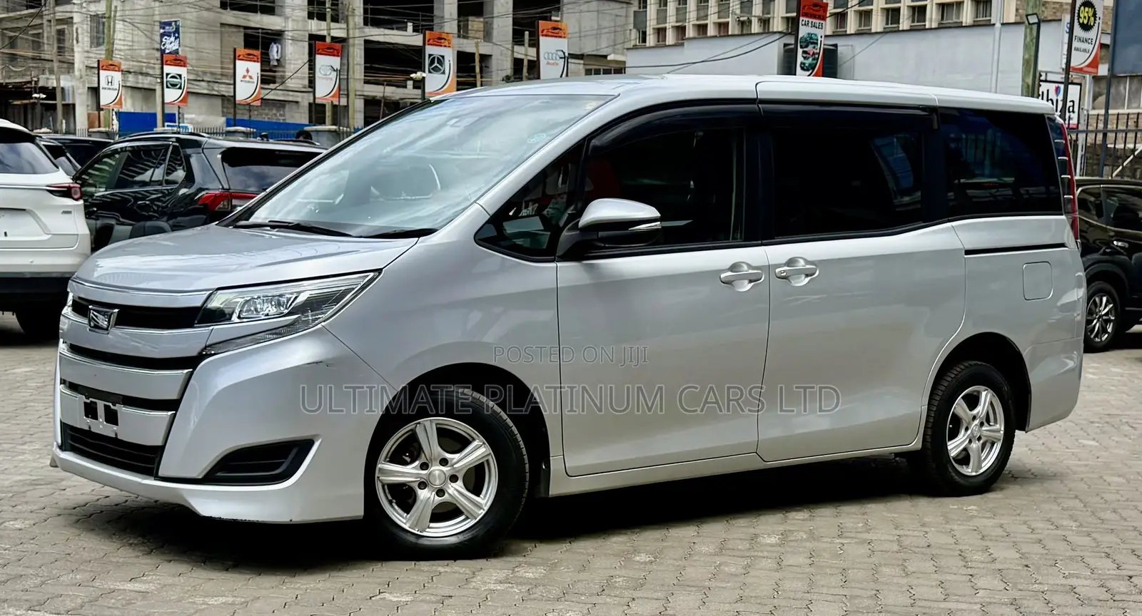 Toyota Noah 2.0 FWD (8 Seater) 2019 Silver