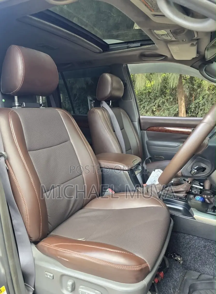 Toyota Land Cruiser Prado 3.0 D-4D 5dr 2007 Gray