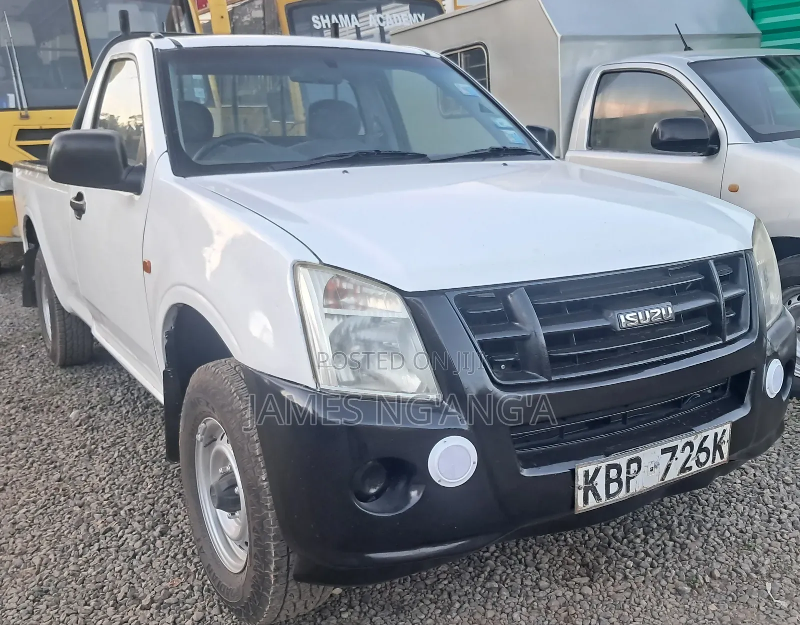 Isuzu D-MAX 2010 White