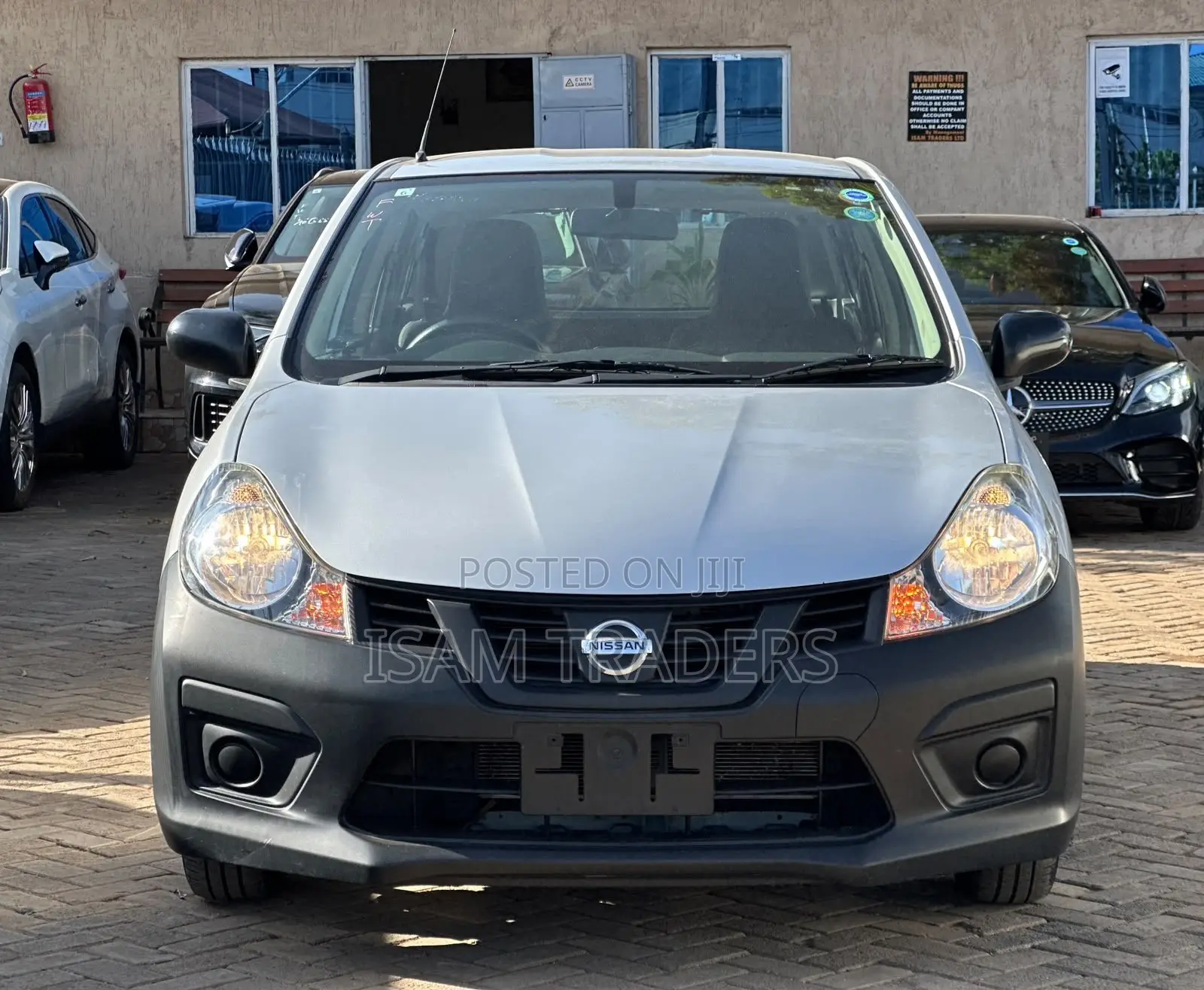 Nissan Advan 2019 Silver