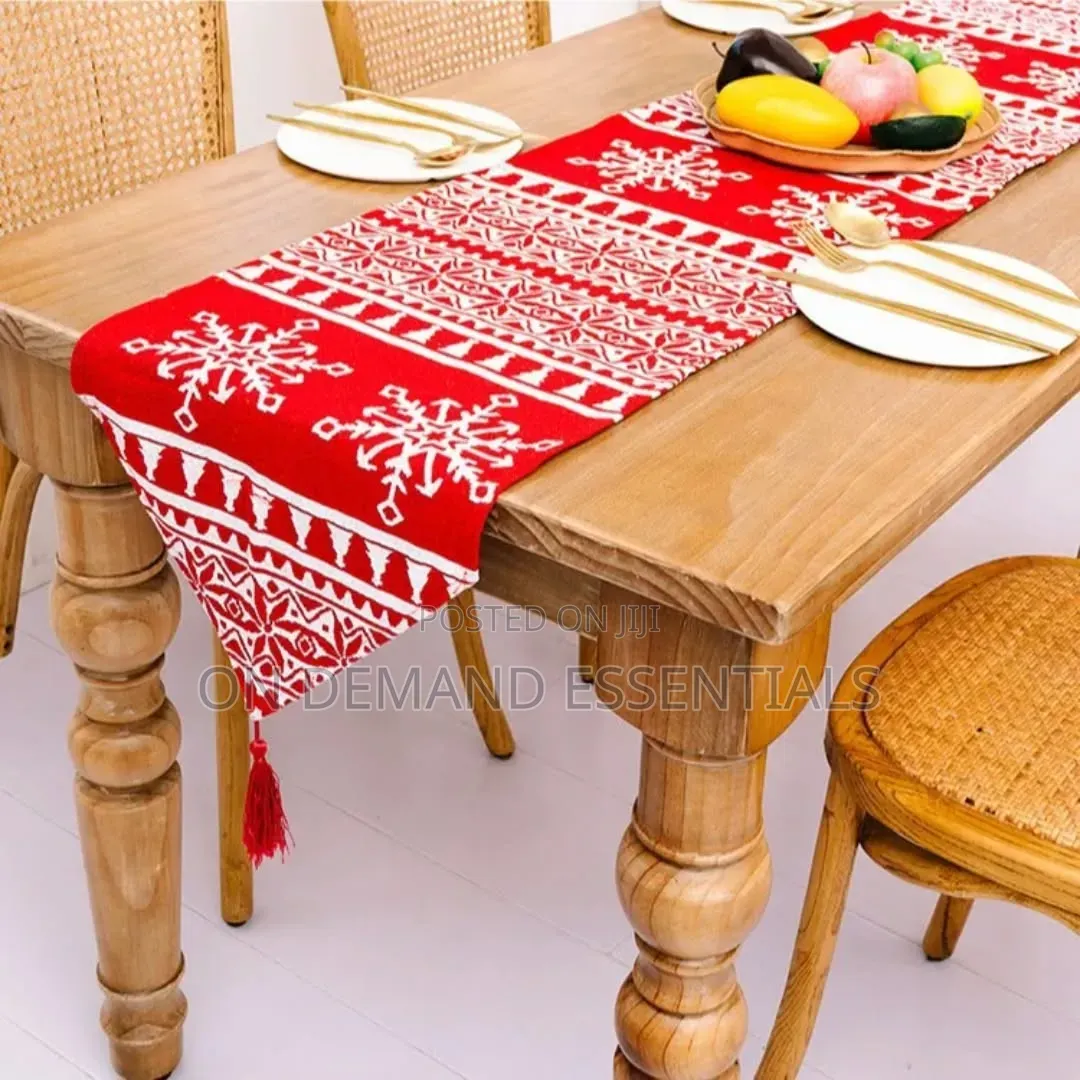 Jacquard Christmas Table Runners With Tassel