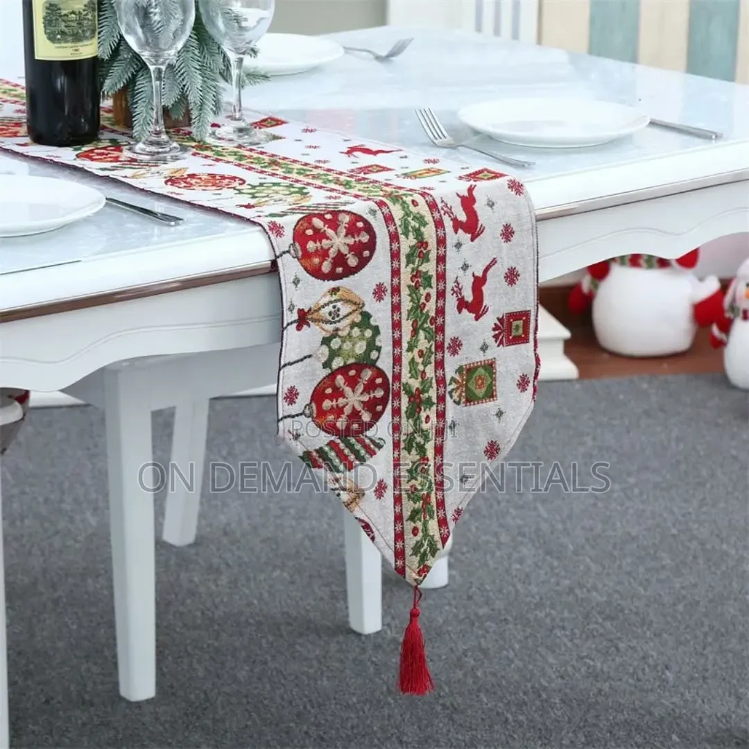 Jacquard Christmas Table Runners With Tassel