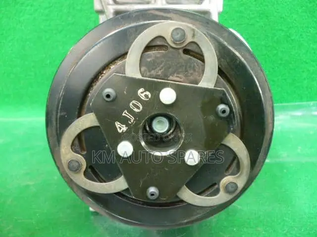 Nissan Hr12 AC Compressor for Nissan Note, March.
