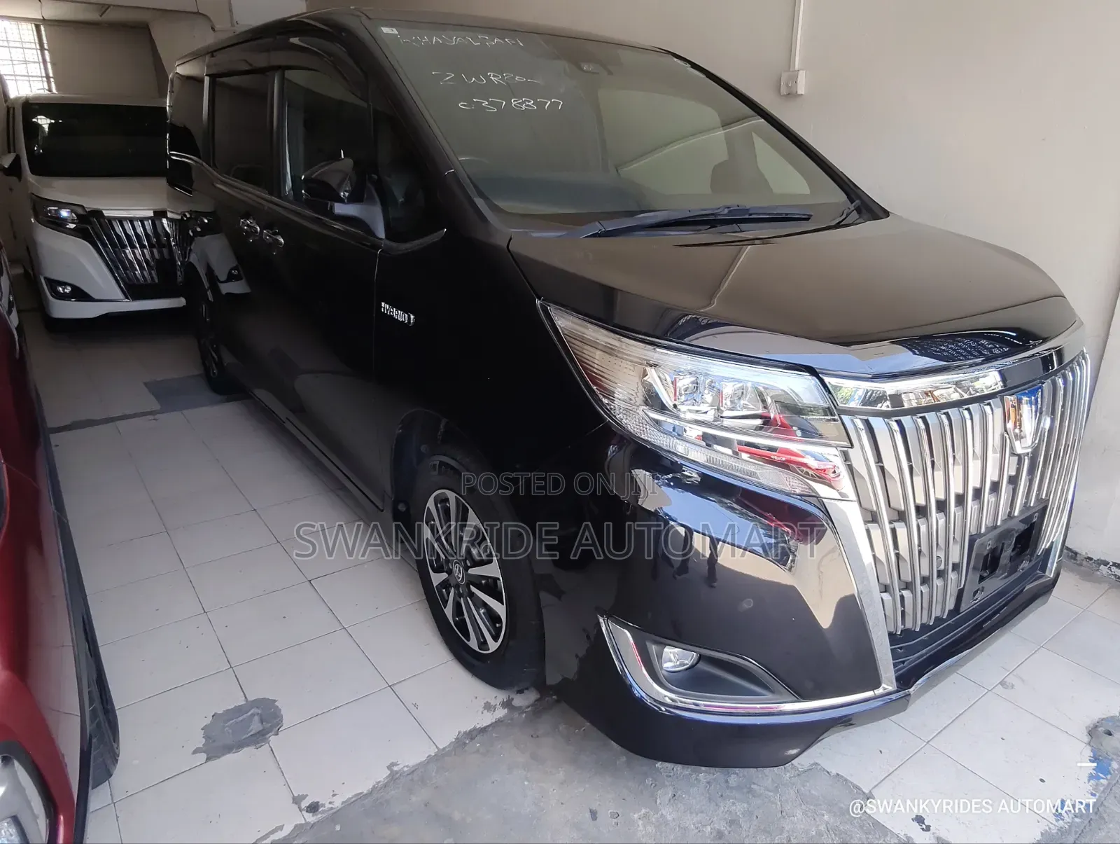 Toyota Esquire 1.8 FWD Hybrid (7 seater) 2019 Black