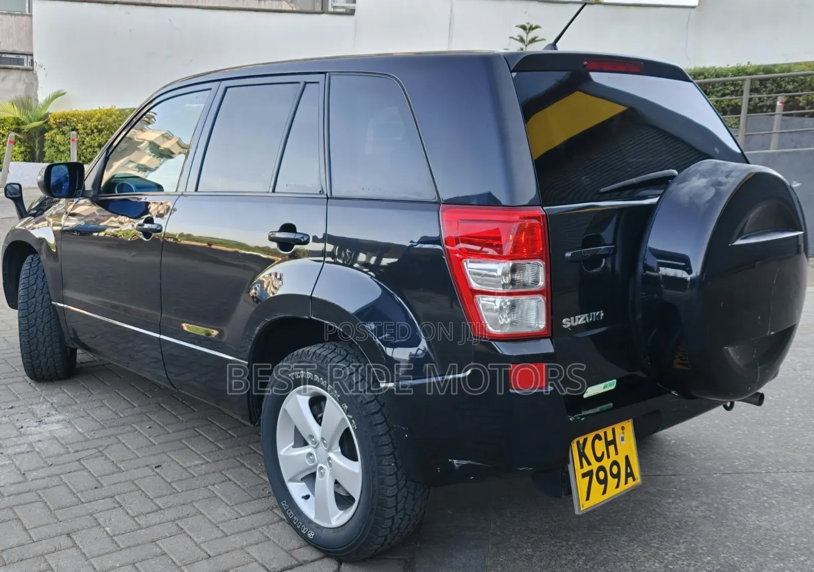 Suzuki Escudo 2010 Black