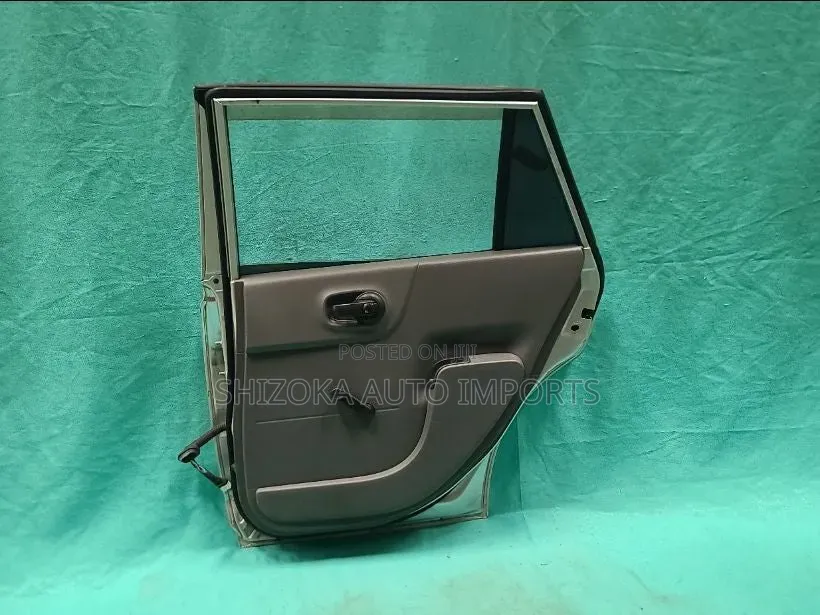 R Door Assy Rh Nissan Ad Vy12 2014