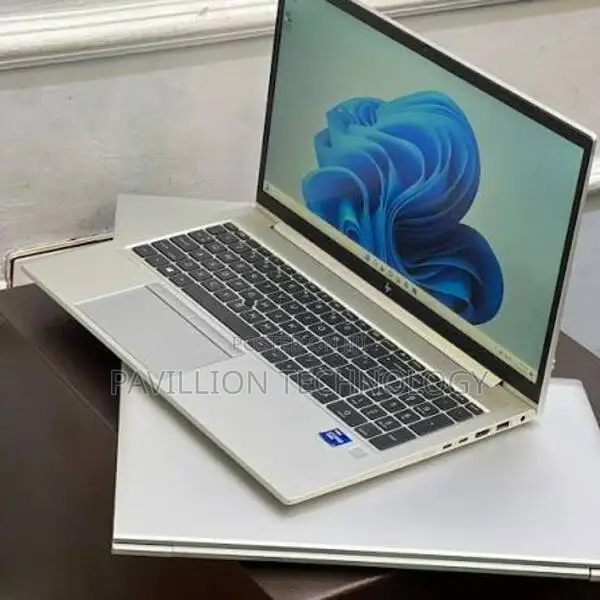 Laptop HP EliteBook 850 G8 16GB Intel Core i7 SSD 256GB