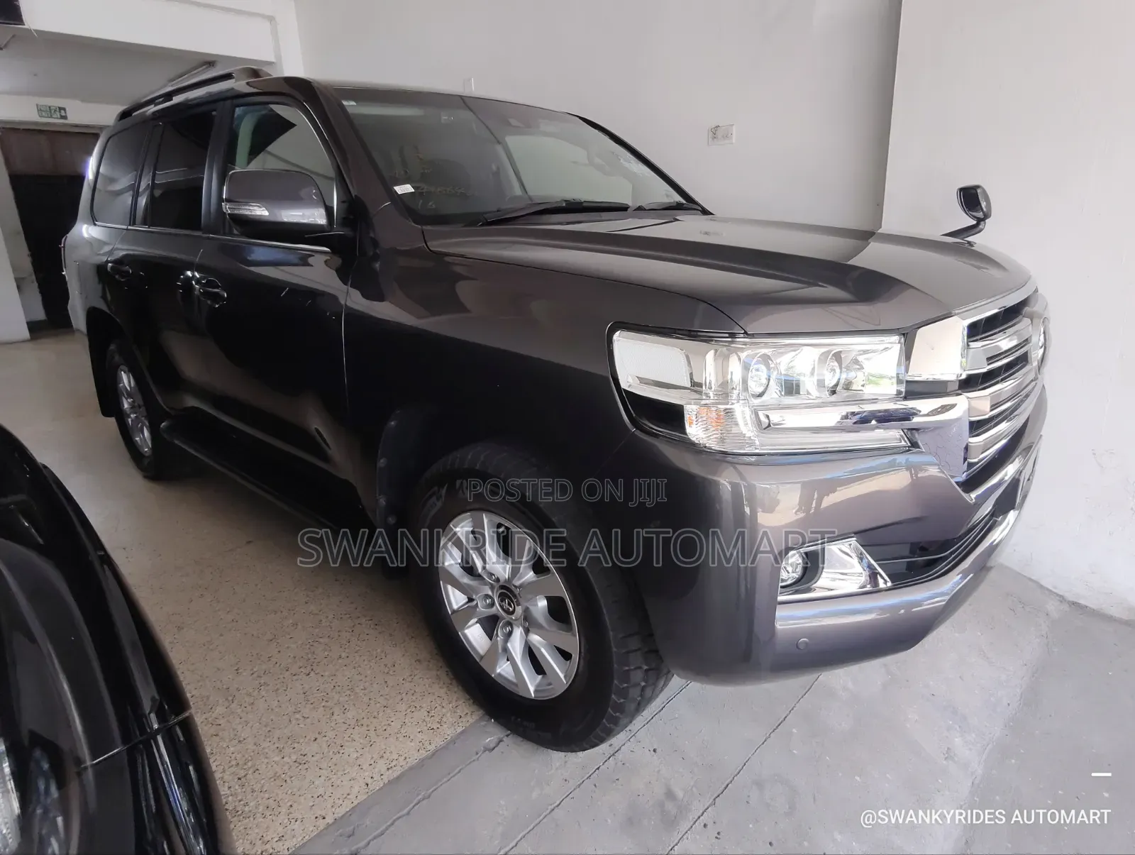 Toyota Land Cruiser 4.6 V8 ZX 2019 Black