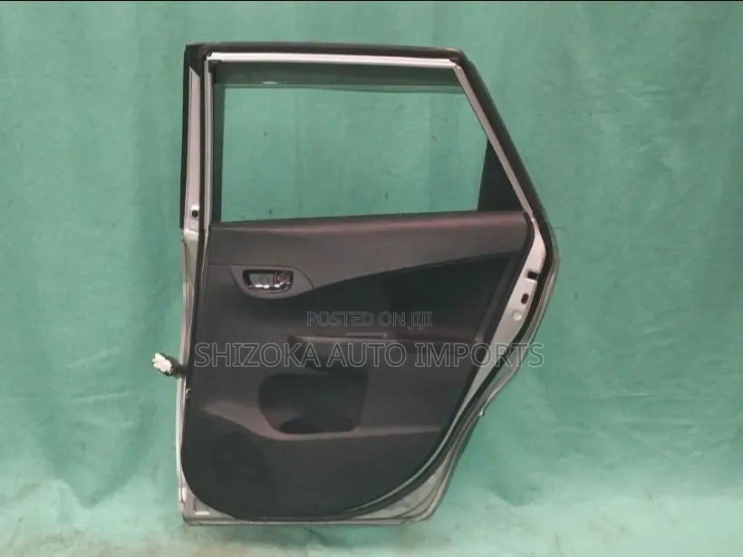 R Door Assy Rh Toyota Ractis Ncp120 2011