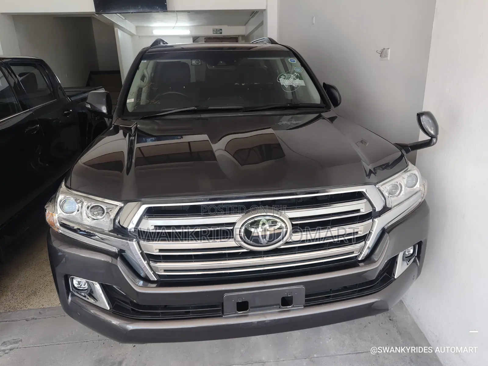 Toyota Land Cruiser 4.6 V8 ZX 2019 Black