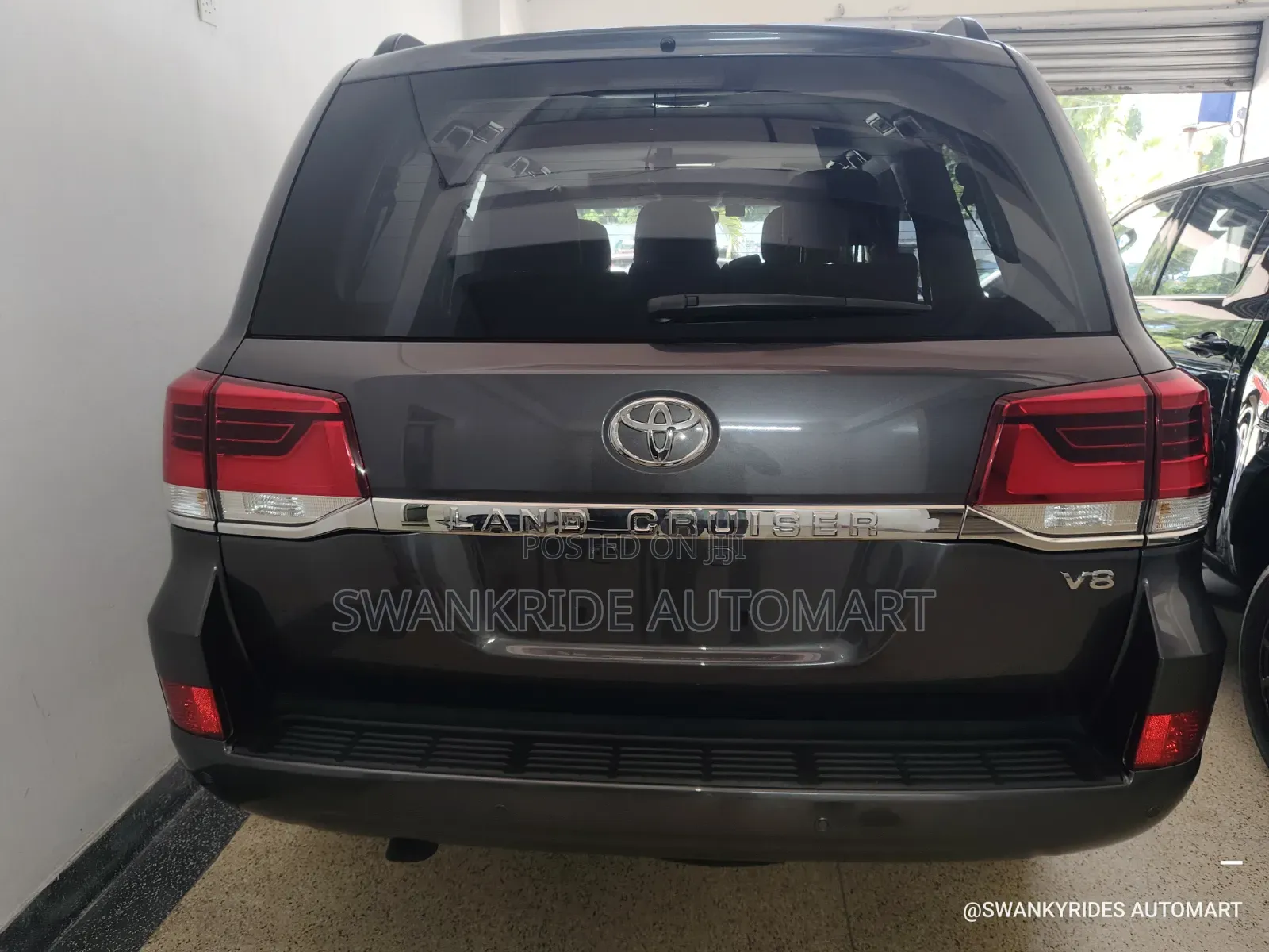 Toyota Land Cruiser 4.6 V8 ZX 2019 Black