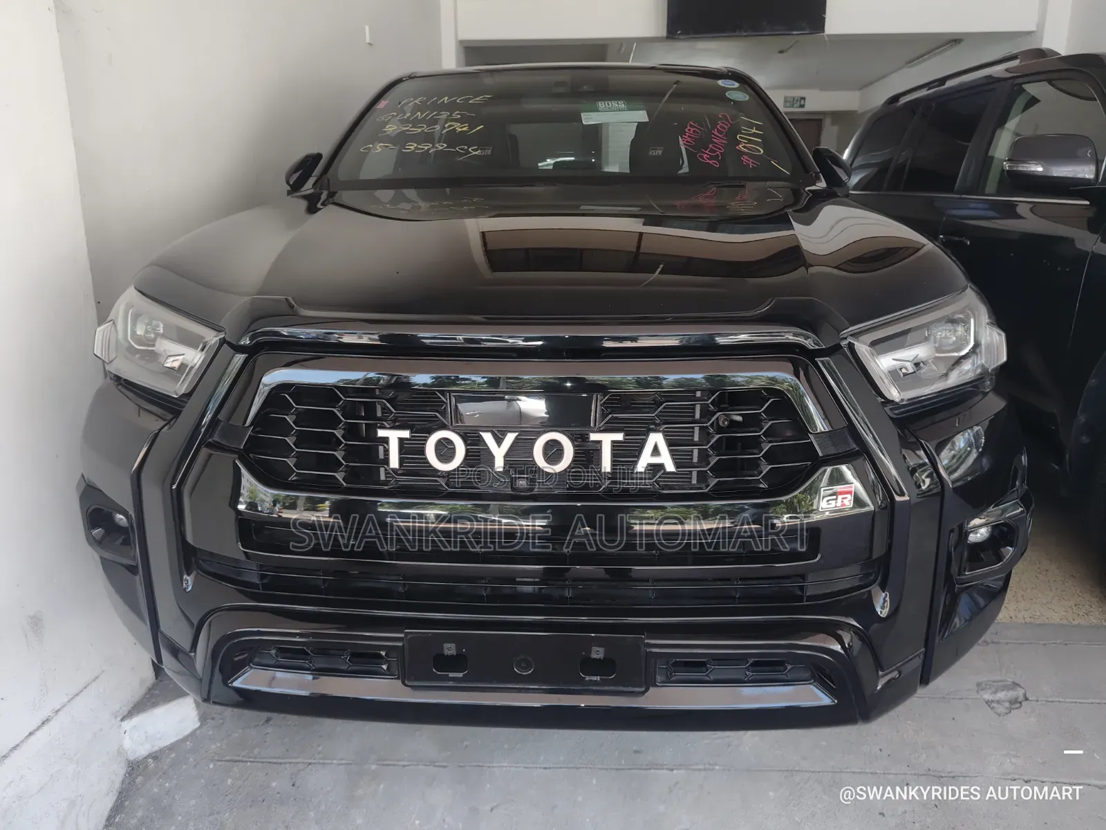 Toyota Hilux Revo Double Cab Deisel 2.4 AWD 2019 Black