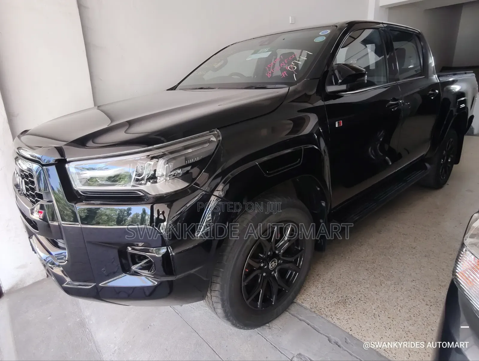 Toyota Hilux Revo Double Cab Deisel 2.4 AWD 2019 Black