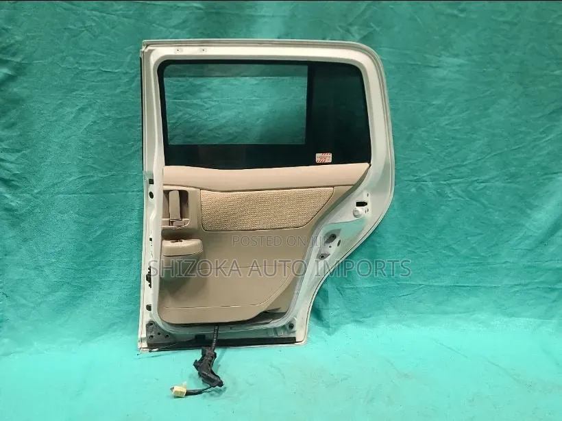 R Door Assy Rh Toyota Raum Ncz25 2007 Slide