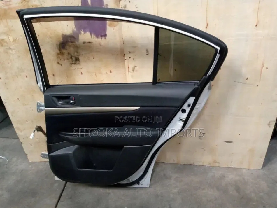 R Door Assy Rh Subaru Legacy B4 Bm9 2011