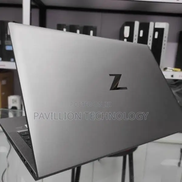 Laptop HP ZBook Firefly 14 G7 16GB Intel Core i5 SSD 256GB