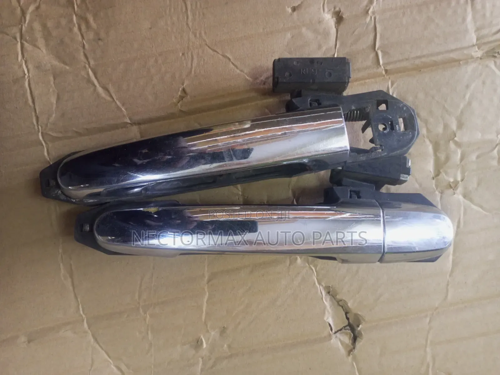 Axio/Hilux/Premio Chrome Door Handle
