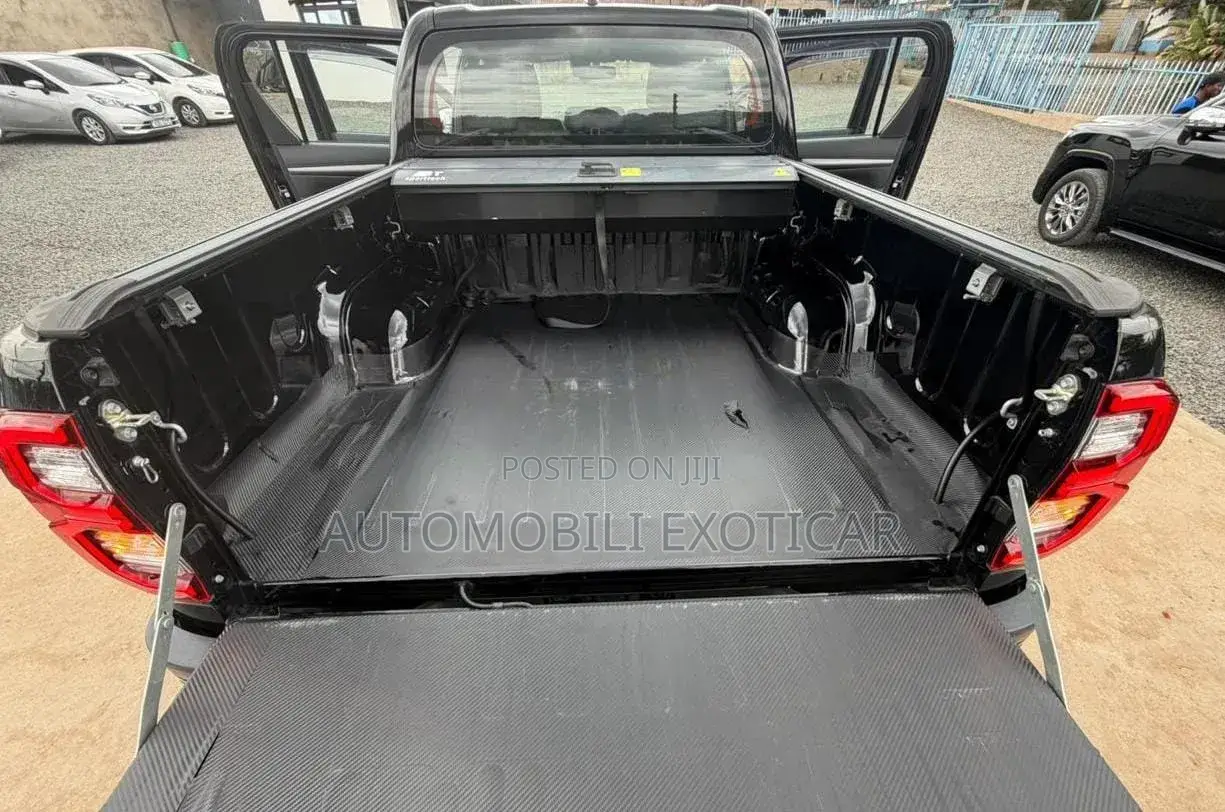 Toyota Hilux Revo Double Cab Deisel 2.4 AWD 2019