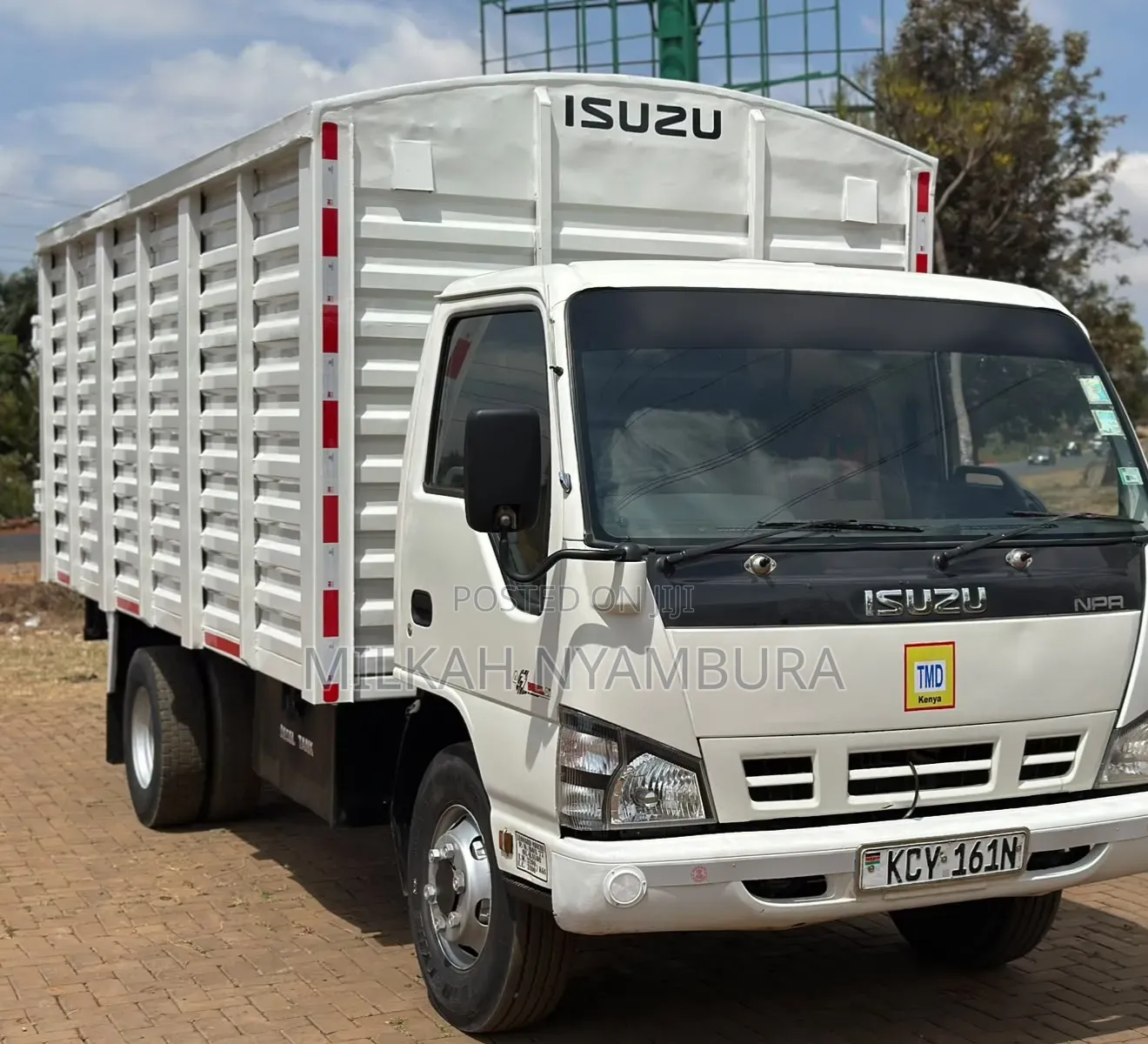 Isuzu NPR Local 2020 White