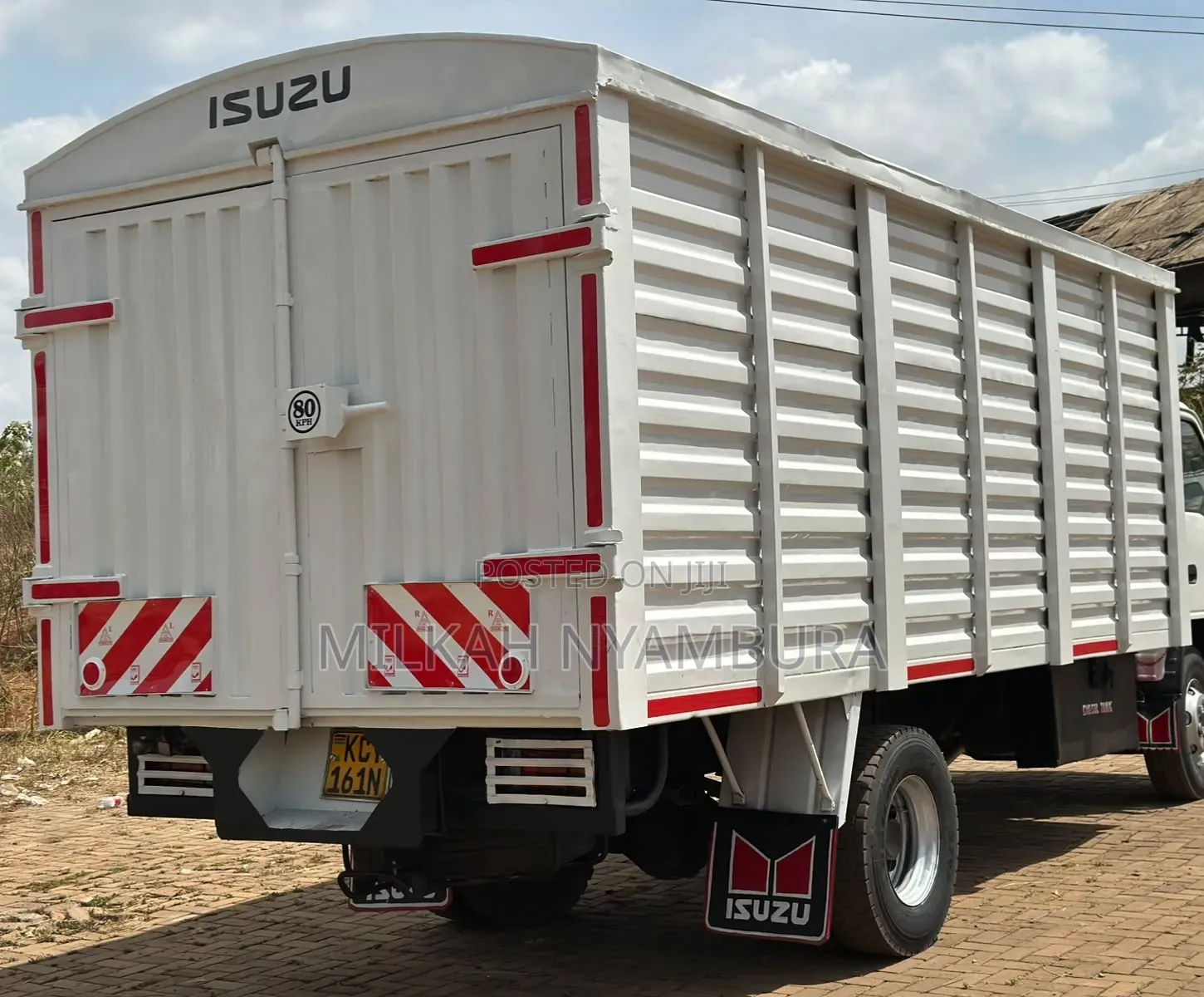 Isuzu NPR Local 2020 White