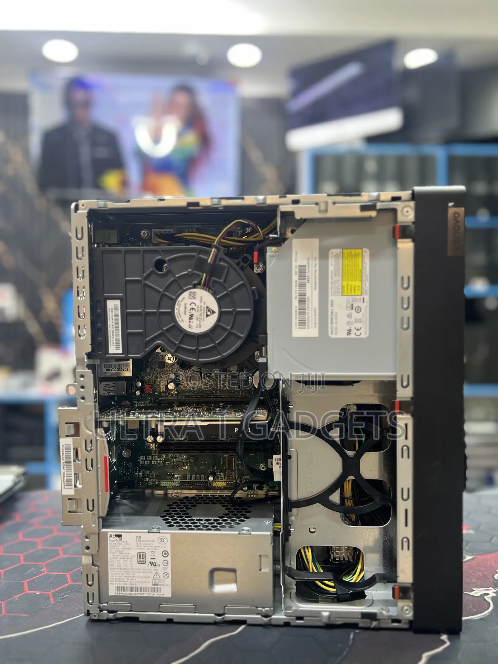 Desktop Computer Lenovo 32GB Intel Core i7 SSD 1T