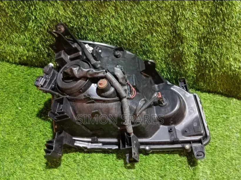 Headlight Assy Non Lh Nissan X-Trail Nt31 2010