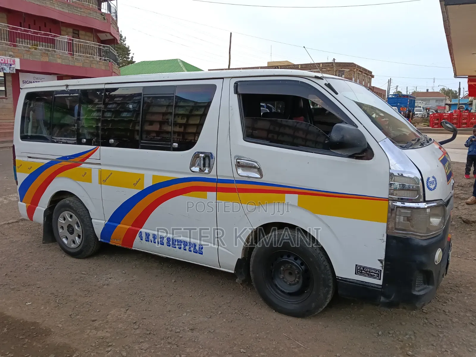 Toyota HiAce 2013 White