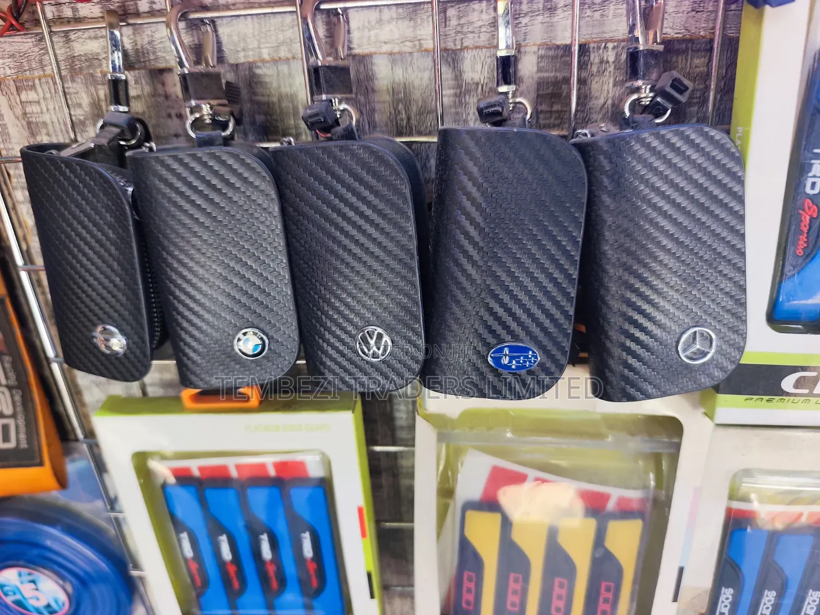 Premium Carbon Fiber Car Key Pouches & Wallets (All Car Brands)