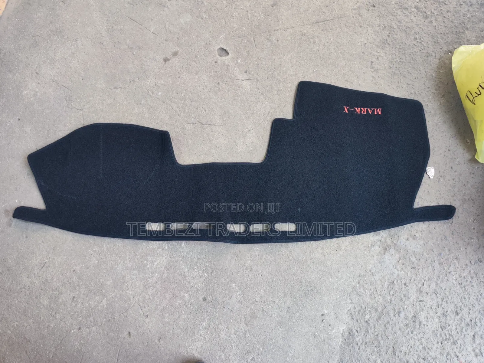 Quality High-Durability Dashboard Cover Carpet for Toyota Mark X