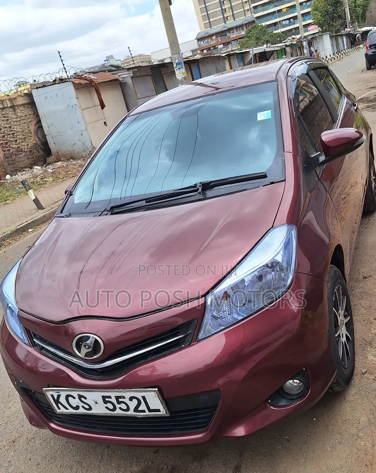 Toyota Vitz 2011