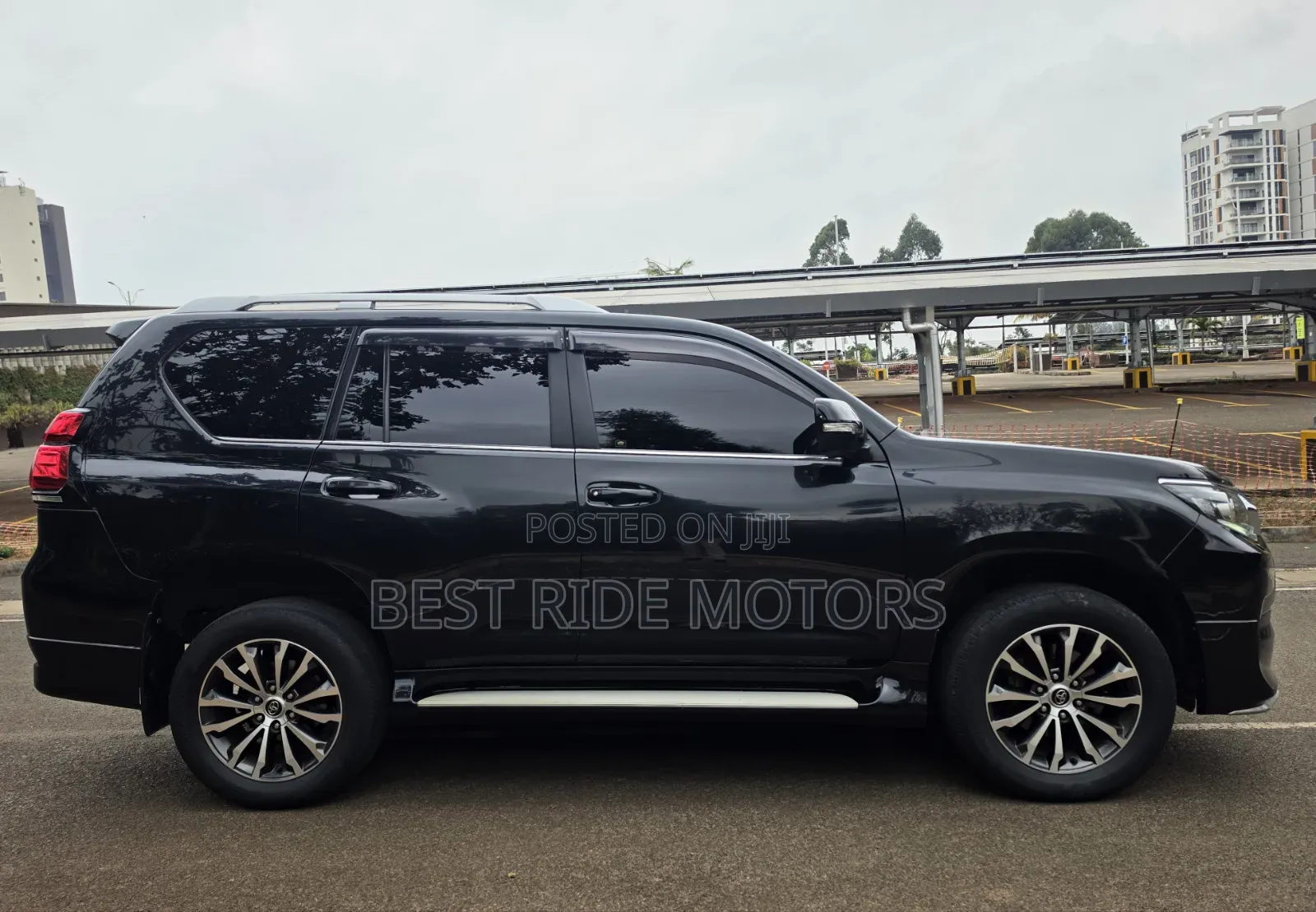 Toyota Land Cruiser Prado 2.8 2020 Black