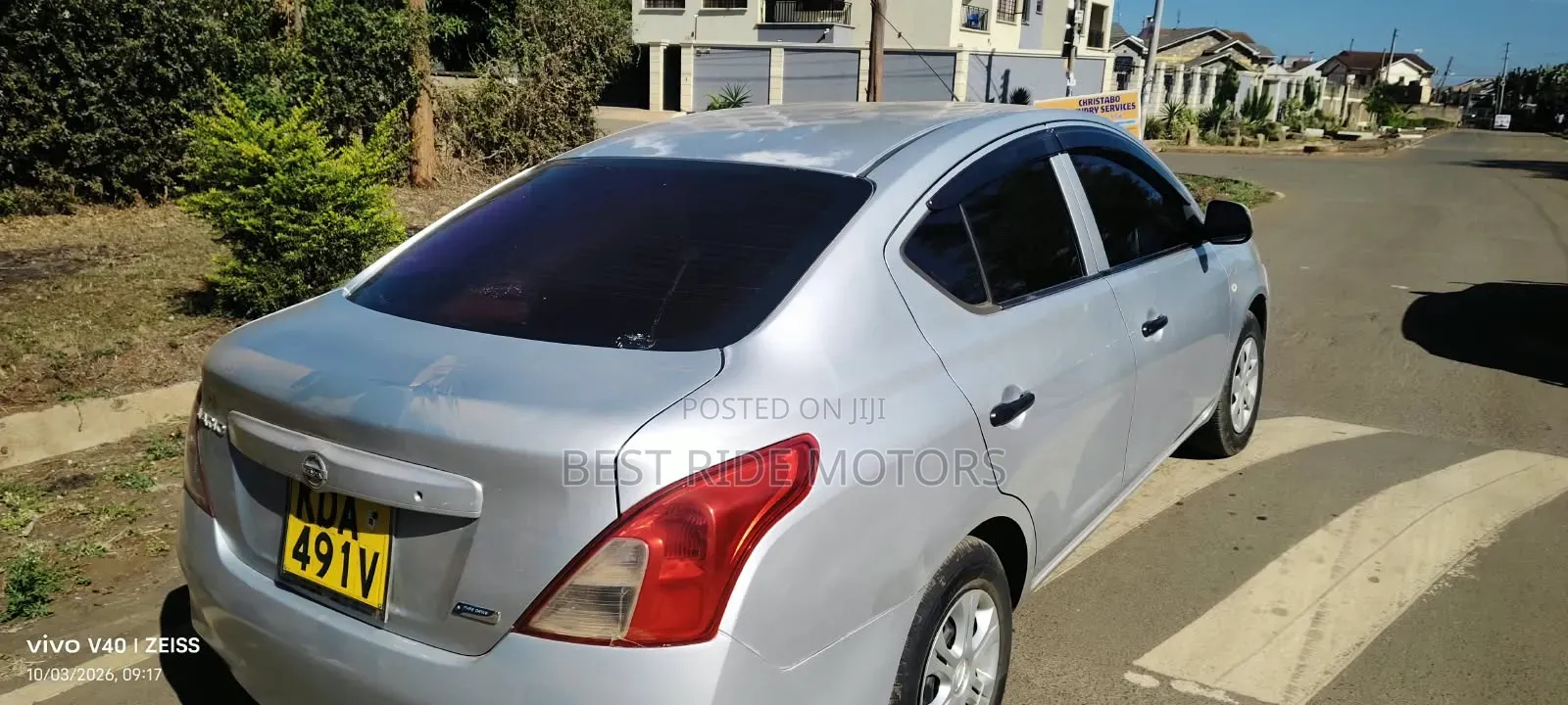 Nissan Latio 1.2 2013 Silver