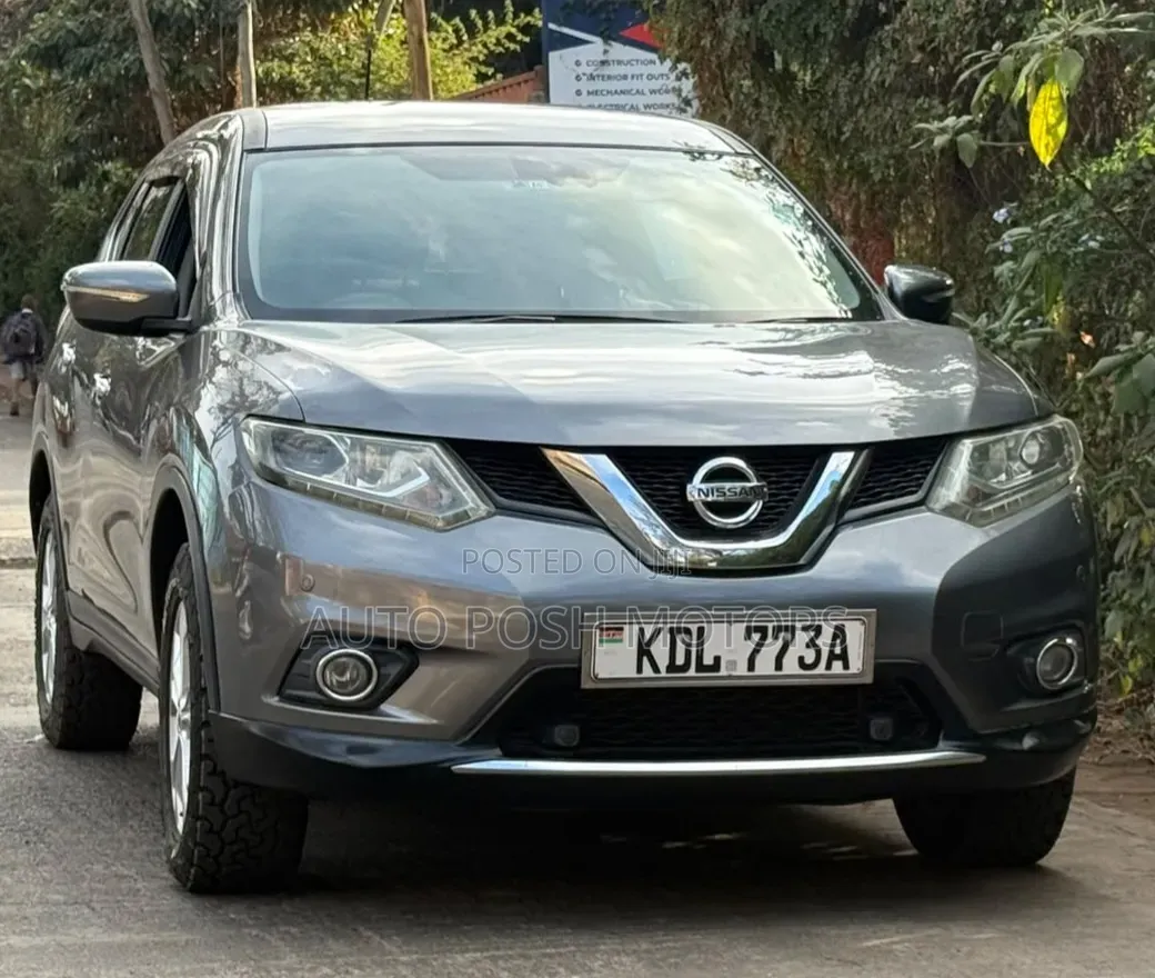 Nissan X-Trail 2015 Gray