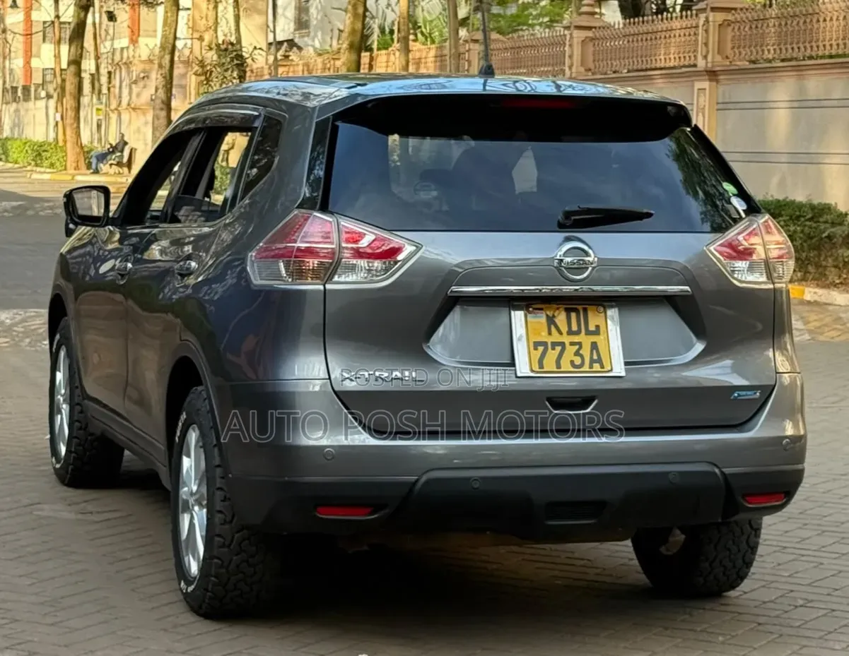 Nissan X-Trail 2015 Gray