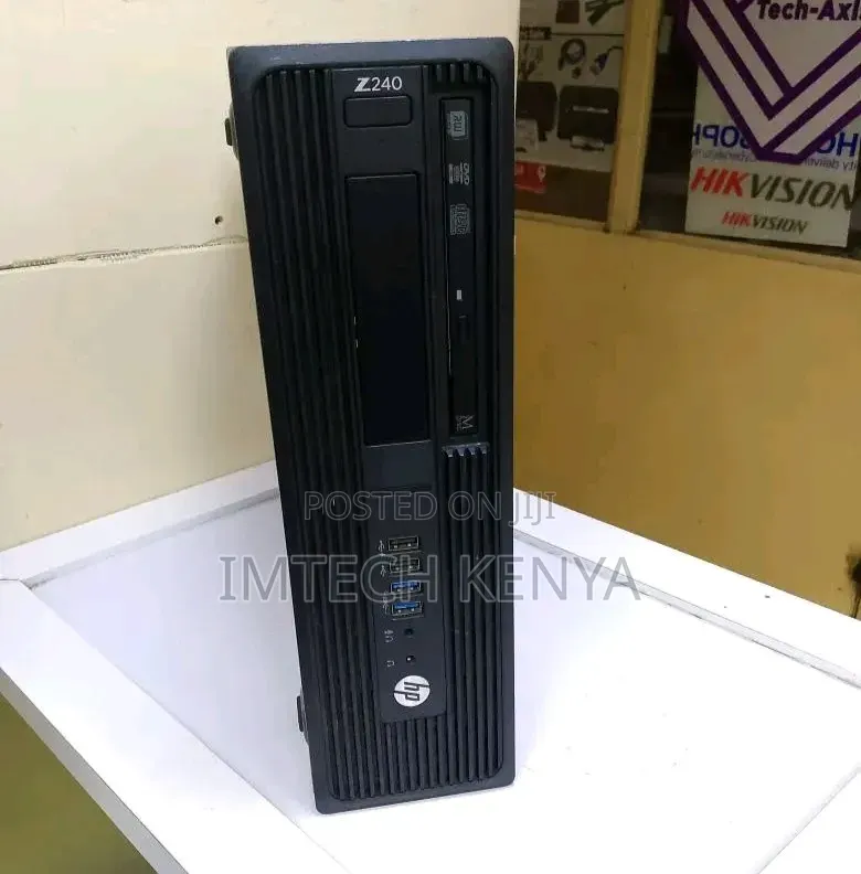 Desktop Computer HP Z240 8GB Intel Core i5 HDD 500GB