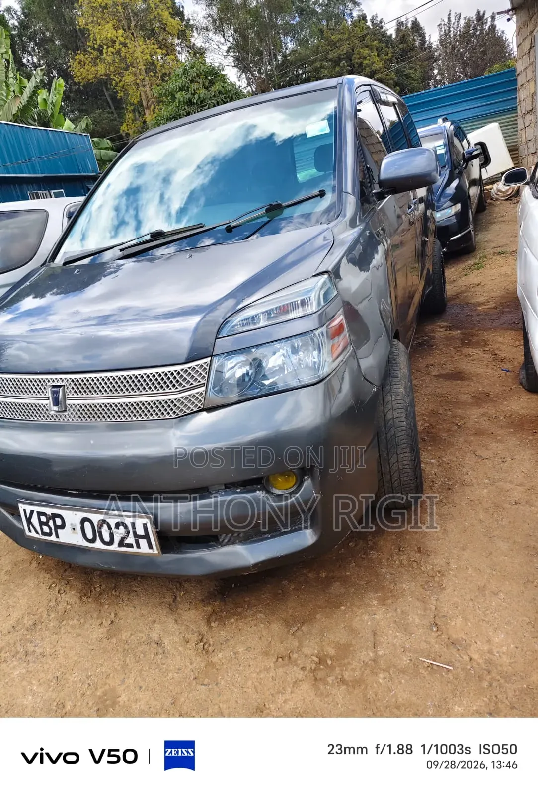 Toyota Voxy X 2WD 8-Seater 2005 Gray
