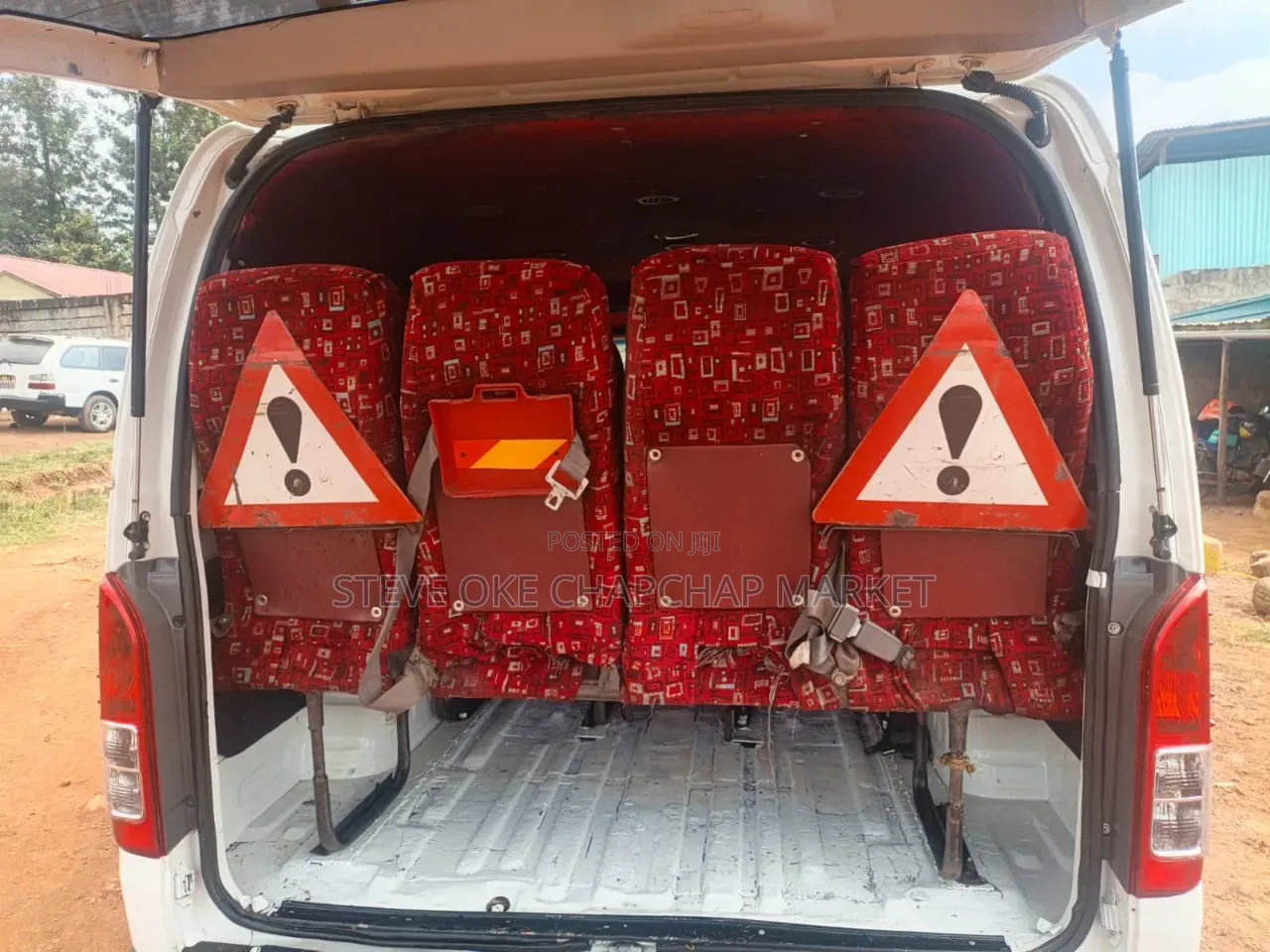Toyota HiAce 2010 White