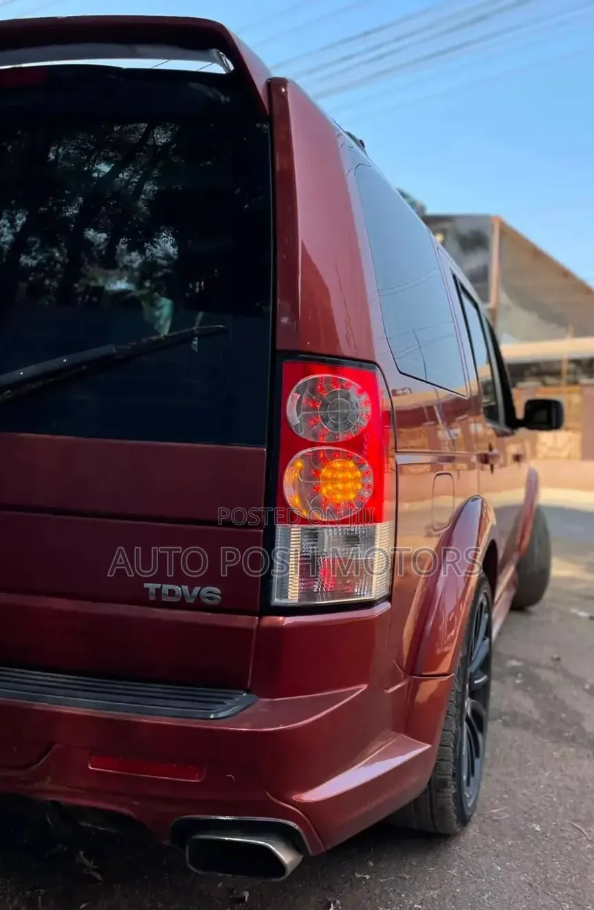 Land Rover Discovery 2010 Red