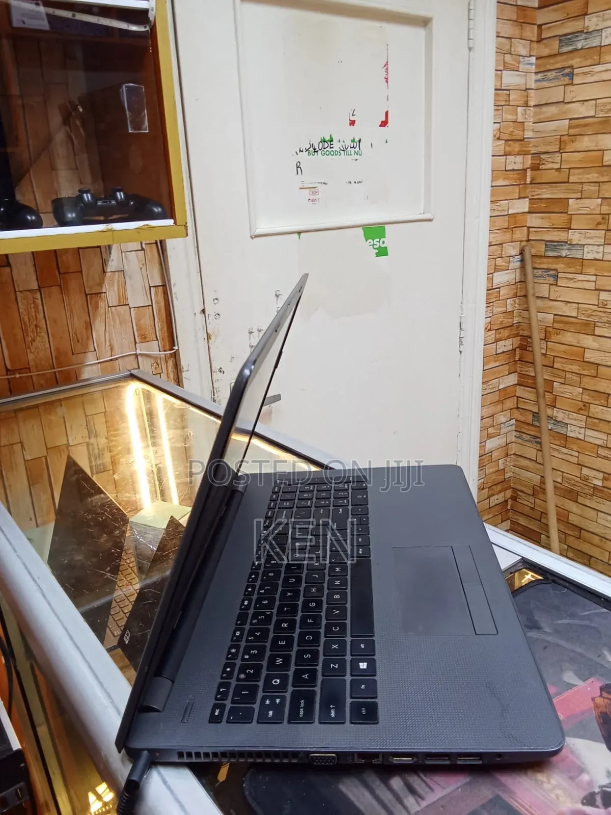 Laptop HP 250 G6 8GB Intel Core i3 HDD 1T