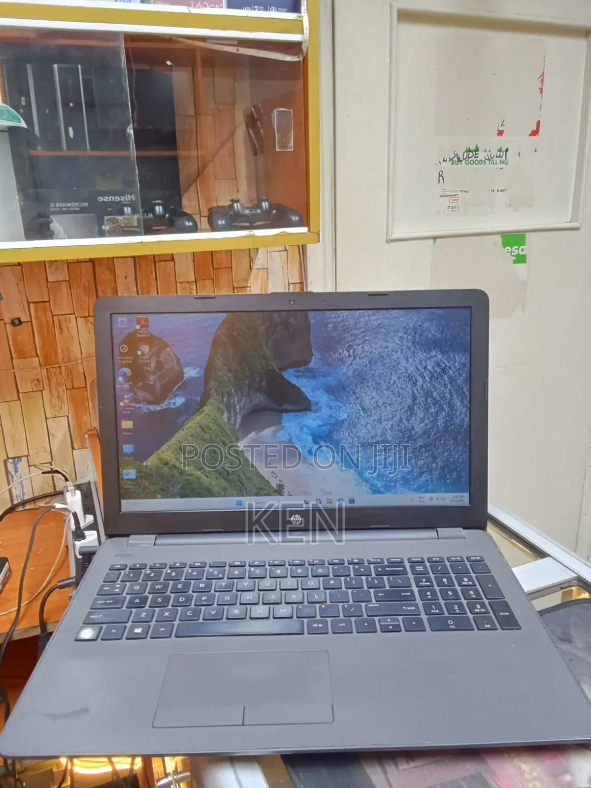 Laptop HP 250 G6 8GB Intel Core i3 HDD 1T