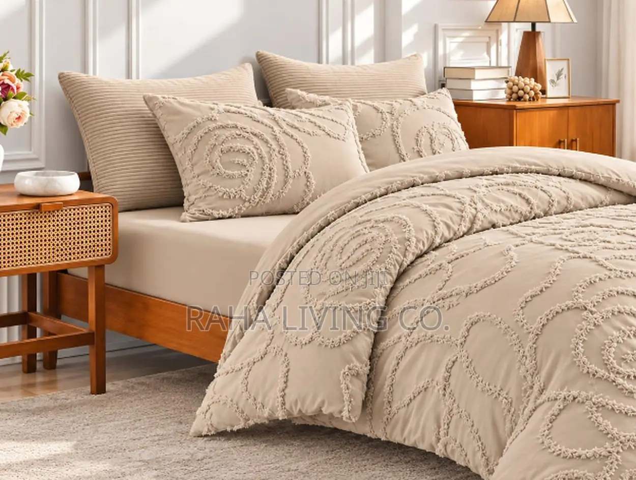 4pc Luxury Tufted Duvet Cover Set | 6x6 6x7 | Microfibre