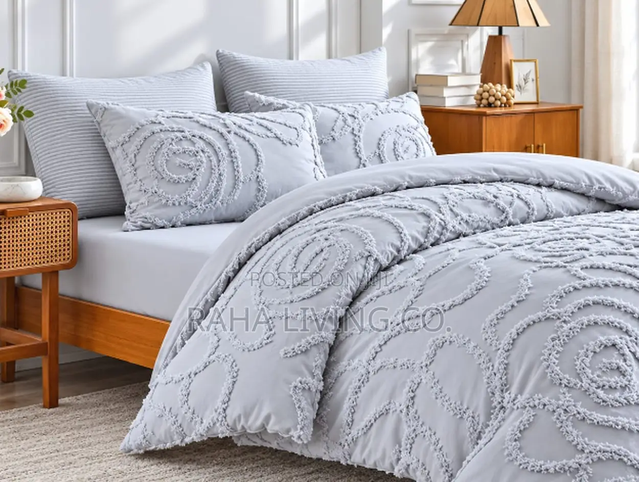 4pc Luxury Tufted Duvet Cover Set | 6x6 6x7 | Microfibre