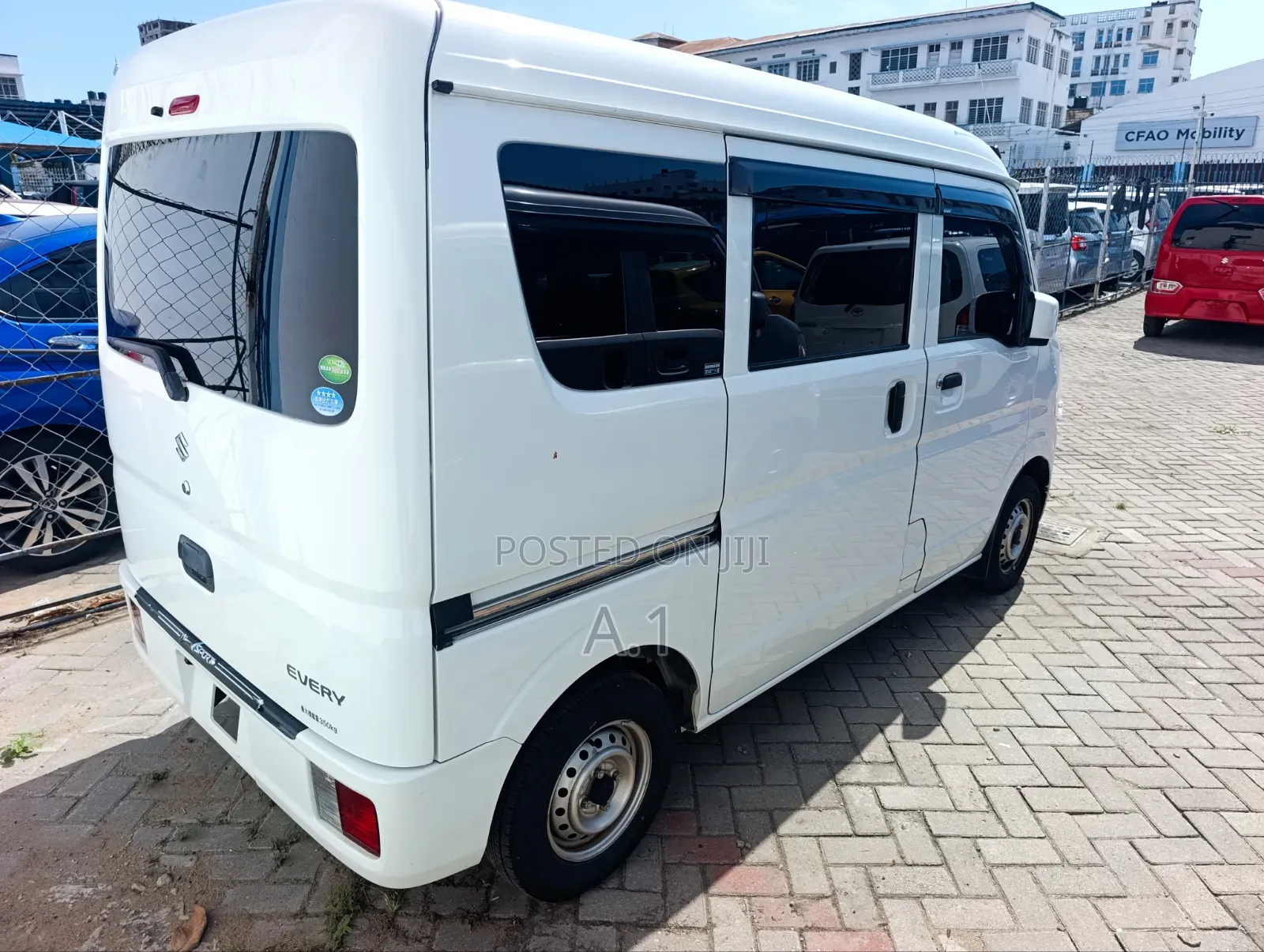 Suzuki Every 2020 White