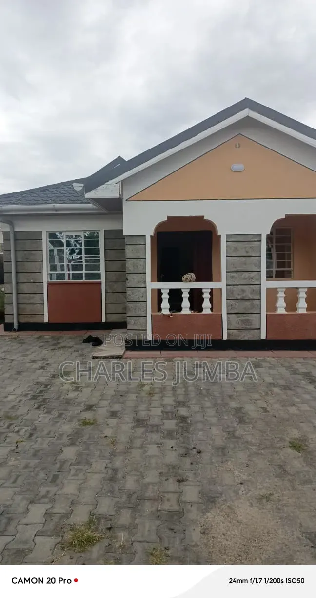 3bdrm Bungalow in Yukos, Kitengela for rent