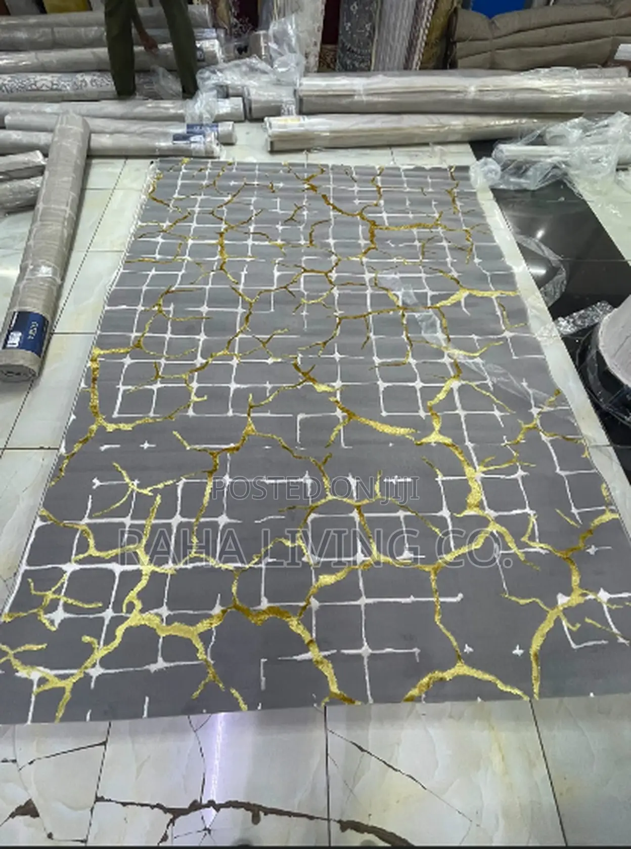 Pure Turkish Crackle Carpet | 8x11 | Gold Marble Design