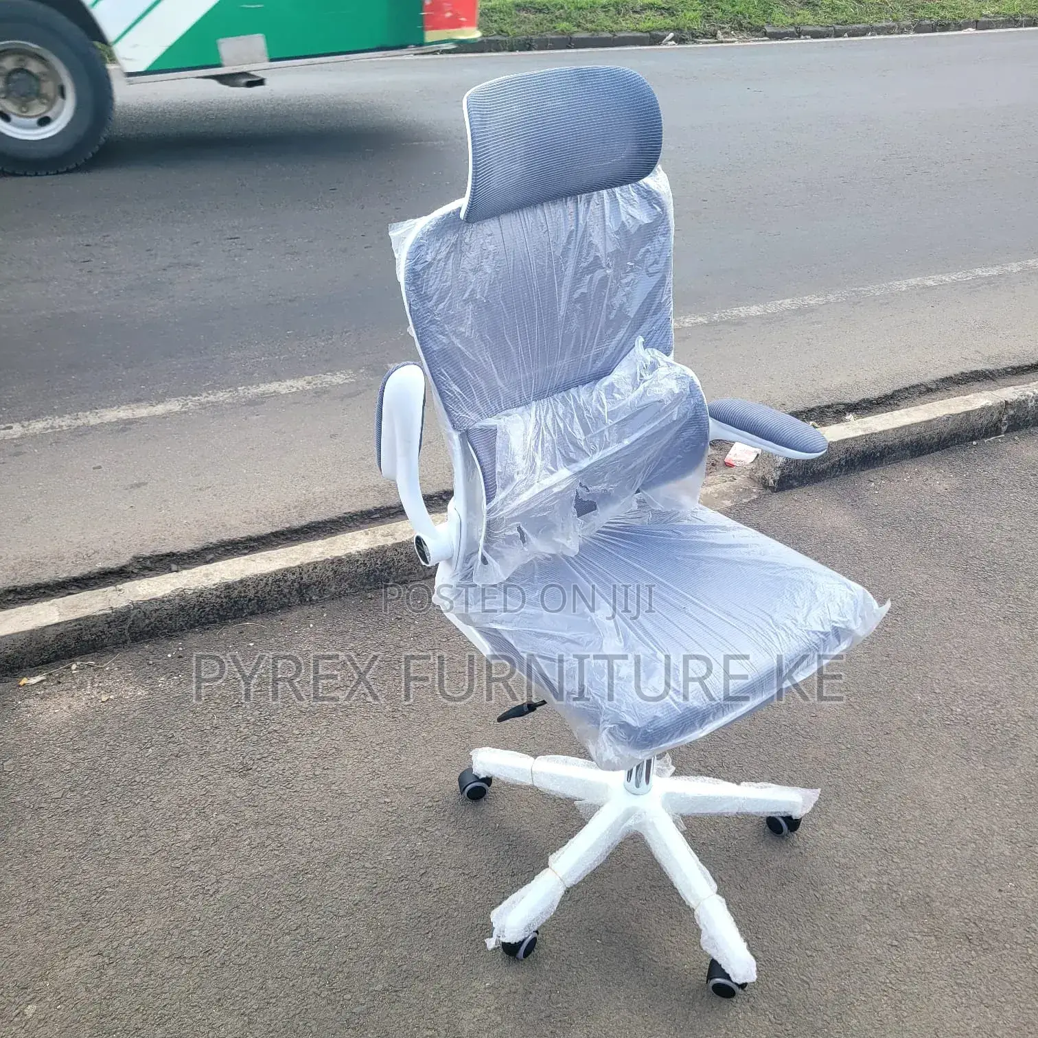 Grey Ergonomic Offfice Chair