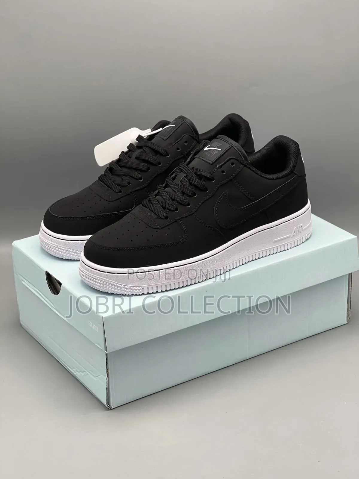 Nike AirForce 1 Low ” Off Nior “
Quality Leather Sneakers