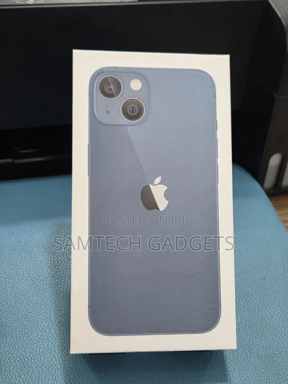 New Apple iPhone 13 256 GB Blue
