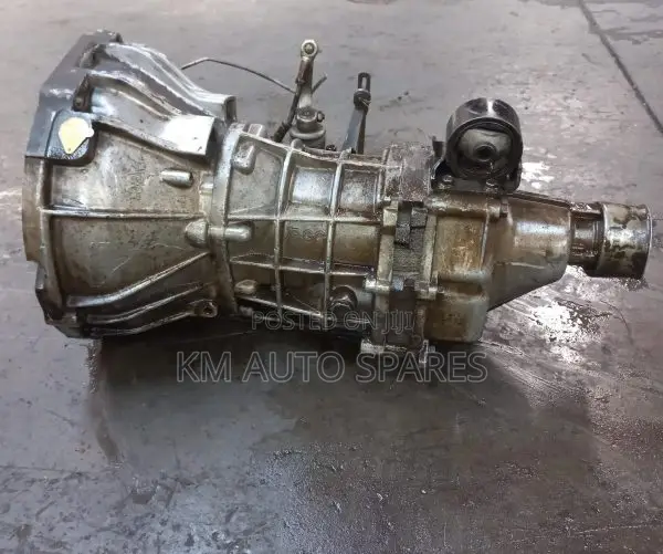 Toyota 2y Gearbox for Hiluxsurf, Hilux, Townace, Hiace.